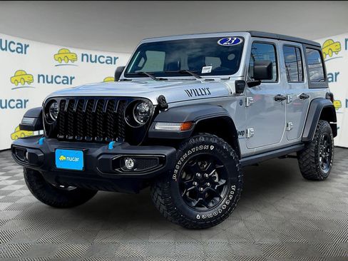 Used 2023 Jeep Wrangler Unlimited w/ Cold Weather Group image 3