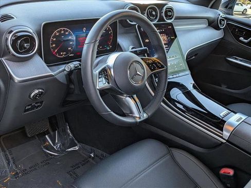 Used 2026 Mercedes-Benz GLC 300 image 10