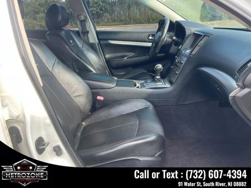 Used 2013 INFINITI G37 Journey w/ Premium Pkg RWD image 17