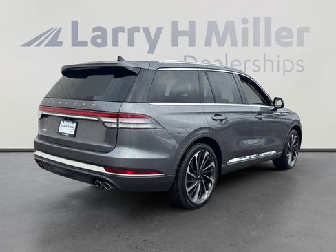 Used 2022 Lincoln Aviator Reserve w/ Equipment Group 201A image 5