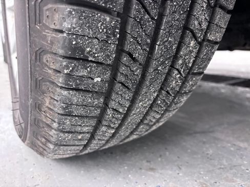 Used 2015 Chrysler 300 Limited RWD image 49