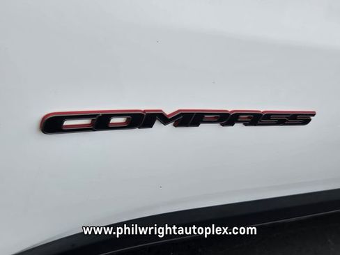 Used 2022 Jeep Compass Trailhawk w/ Trailhawk Elite Group AWD/4WD image 16
