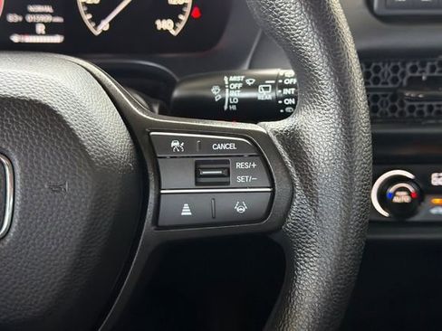 Certified 2025 Honda HR-V LX image 30