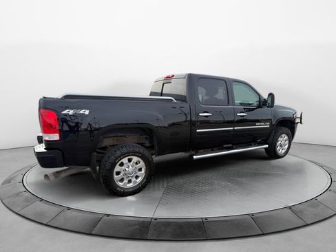 Certified 2014 GMC Sierra 3500 Denali image 5