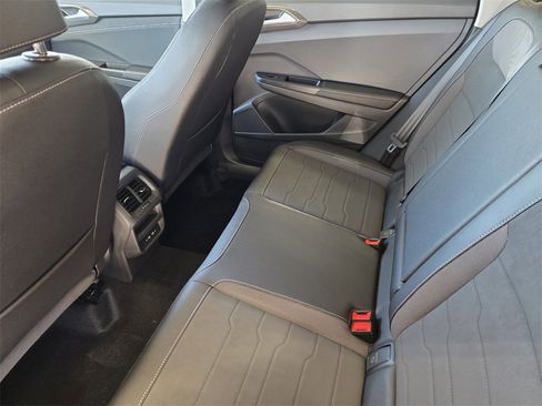 New 2026 Volkswagen Taos SE image 20