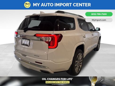 Used 2023 GMC Acadia Denali w/ Denali Ultimate Package image 7