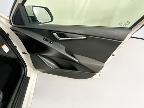 Used 2026 Kia Niro LX FWD image 30
