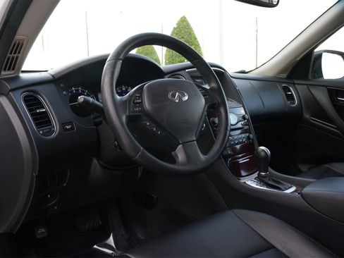 Used 2017 INFINITI QX50 2WD w/ Deluxe Touring Package image 13