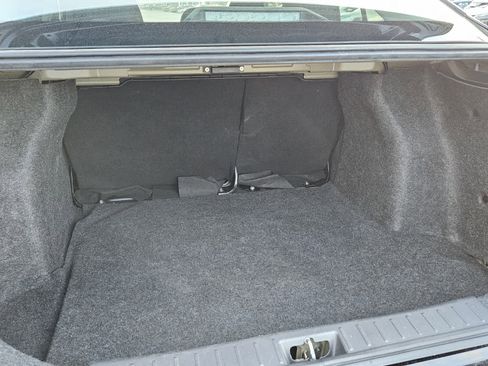 Used 2020 Nissan Versa S image 6