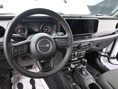 Used 2024 Jeep Wrangler Sport AWD/4WD image 26