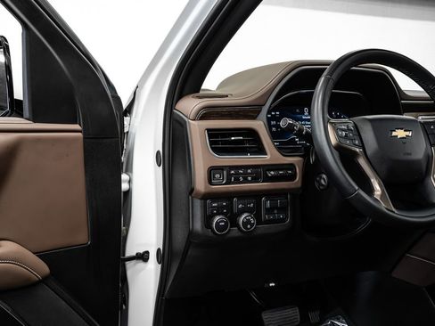 Used 2024 Chevrolet Tahoe High Country w/ Premium Package AWD/4WD image 21