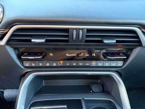 New 2026 MAZDA CX-90 Plug-In Hybrid w/ Premium Plus image 16