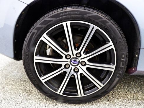 Used 2017 Volvo S60 T5 Inscription image 21