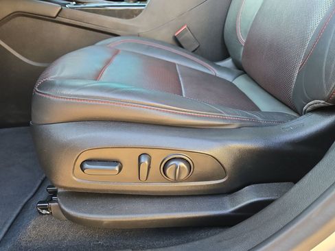 Used 2020 Chevrolet Blazer RS image 17