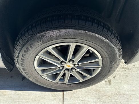 Used 2023 Chevrolet Traverse LT w/ LPO, Floor Liner Package image 19