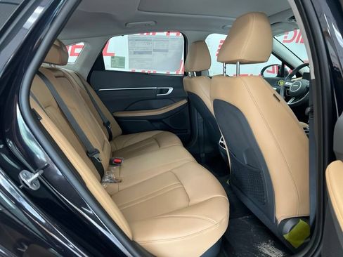 New 2026 Hyundai Sonata Limited FWD image 11