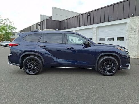 Used 2023 Toyota Highlander XSE AWD/4WD image 7