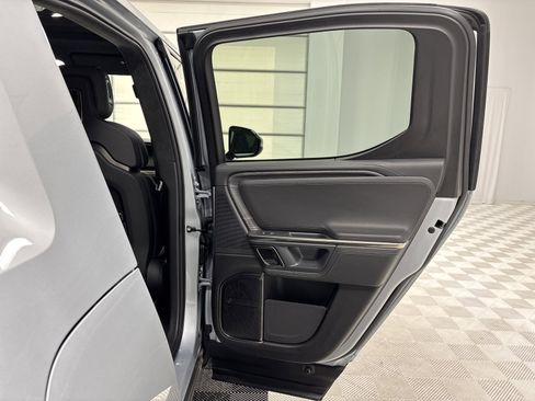 Used 2023 Rivian R1T Adventure image 19