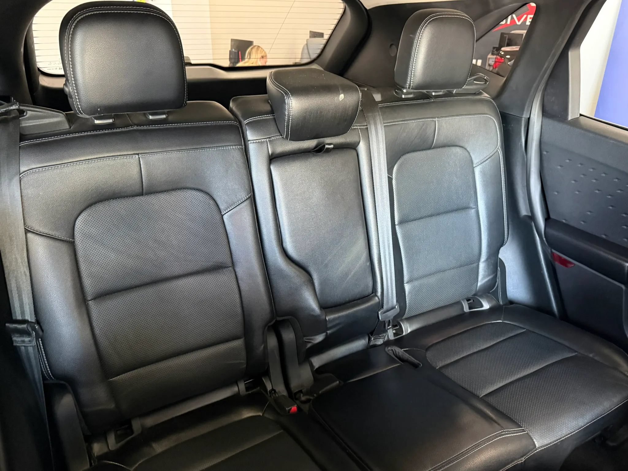 Used 2020 Ford Escape Titanium AWD/4WD image 28