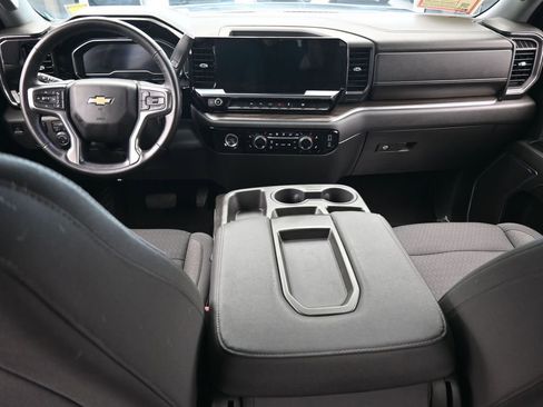 Used 2023 Chevrolet Silverado 1500 LT image 38