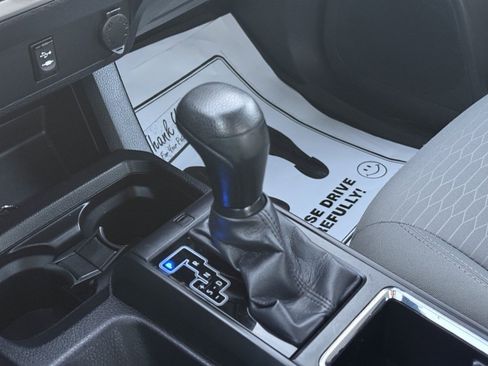 Used 2016 Toyota Tacoma SR RWD image 22