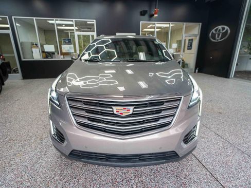 Used 2018 Cadillac XT5 Premium Luxury AWD/4WD image 6