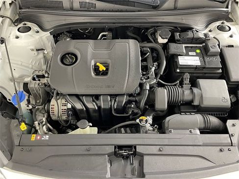 Certified 2019 Kia Forte LXS image 20