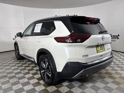 Used 2023 Nissan Rogue SL w/ SL Premium Package AWD/4WD image 9