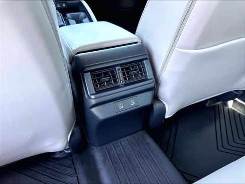 Used 2025 Honda Accord Touring image 38