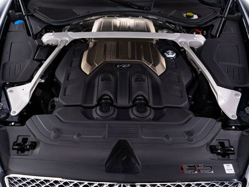 Used 2021 Bentley Continental GT AWD/4WD image 52