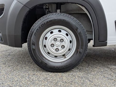 Used 2023 RAM ProMaster 2500 w/ Driver Convenience Group image 23