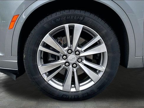 Used 2024 Cadillac XT6 Premium Luxury AWD/4WD image 30