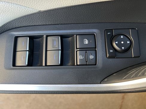 Certified 2022 Toyota RAV4 XLE Premium image 16