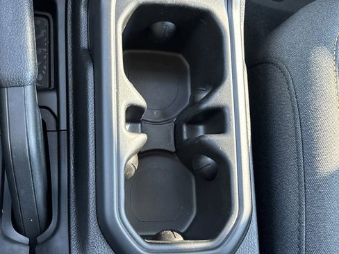 New 2025 Jeep Gladiator Sport image 31