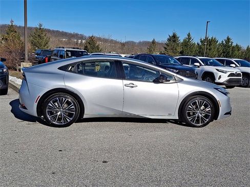 Certified 2024 Toyota Prius Limited image 7