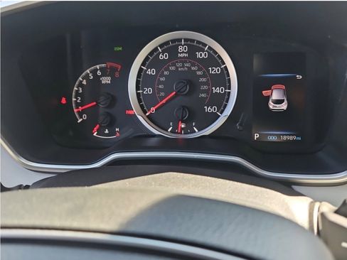 Used 2021 Toyota Corolla SE w/ SE Preferred Package FWD image 10