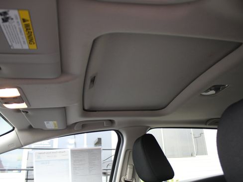 Used 2016 Honda Fit EX image 35
