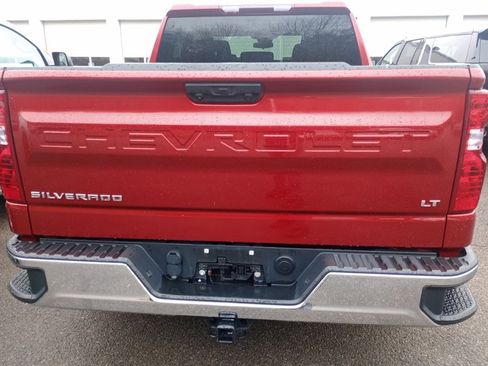Used 2022 Chevrolet Silverado 1500 LT w/ Protection Package image 6