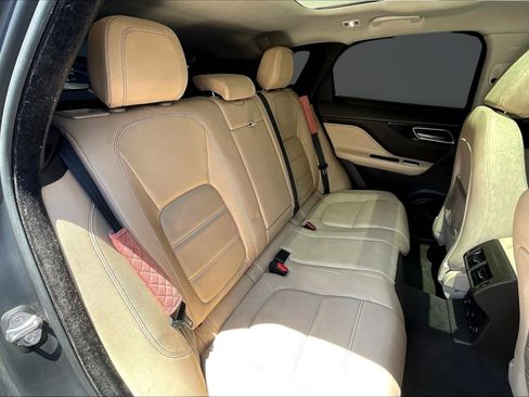 Used 2018 Jaguar F-PACE Prestige AWD/4WD image 27