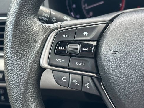 Used 2019 Honda Accord LX image 19