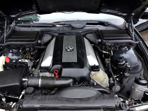 Used 2003 BMW 540i Sedan image 19
