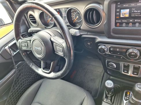 Used 2020 Jeep Wrangler Sport AWD/4WD image 25