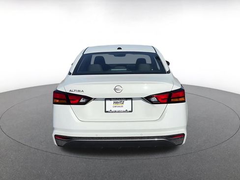 Used 2026 Nissan Altima 2.5 SV FWD image 12
