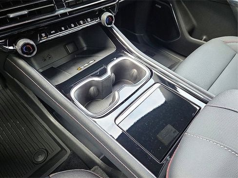 New 2026 Chevrolet Traverse Z71 w/ Enhanced Driving Package image 25