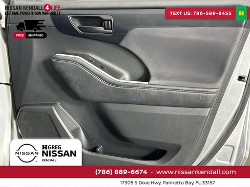 Used 2024 Toyota Highlander LE image 34