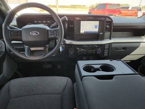 Used 2025 Ford F250 XL w/ STX Appearance Package AWD/4WD image 9
