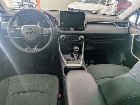 Used 2025 Toyota RAV4 XLE image 14