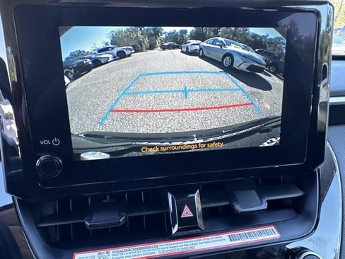 Certified 2025 Toyota Corolla LE image 29