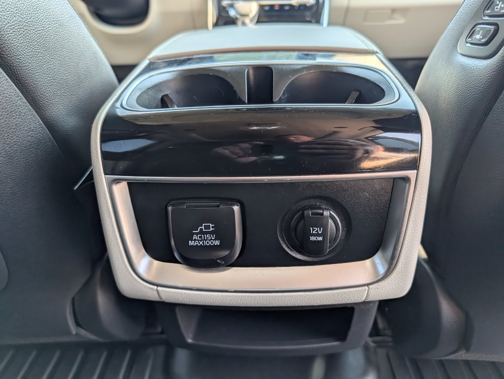 Used 2024 Kia Carnival SX Prestige FWD image 18