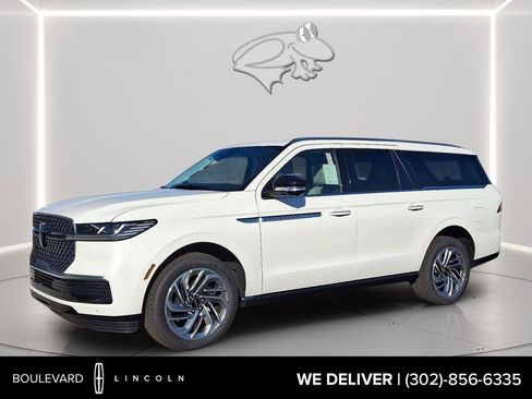 New 2026 Lincoln Navigator L Reserve image 1